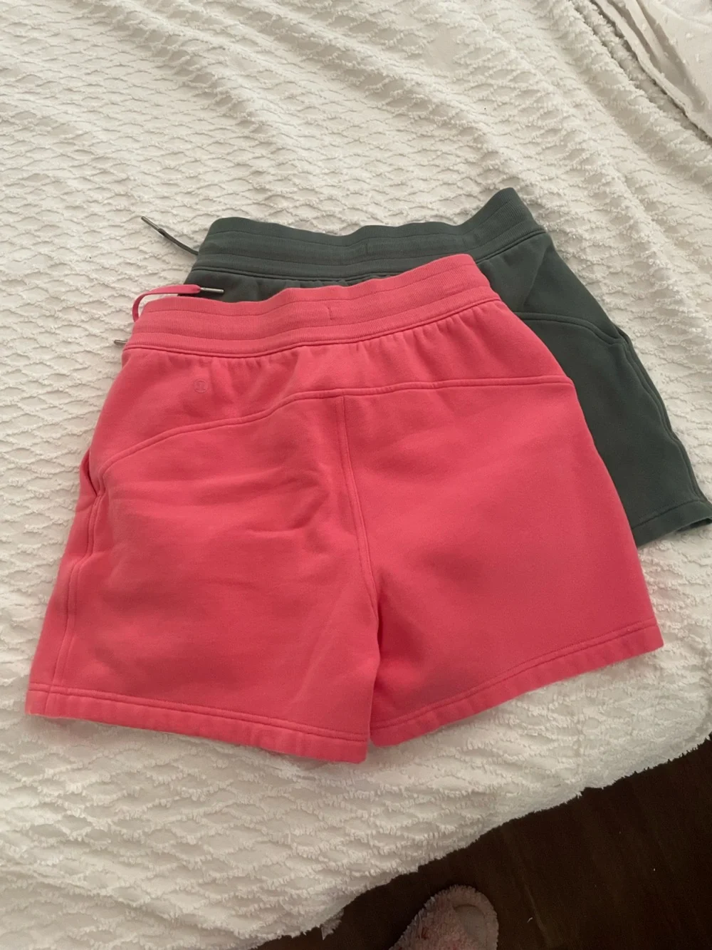 Lululemon Shorts in Coral and Olive size 6
